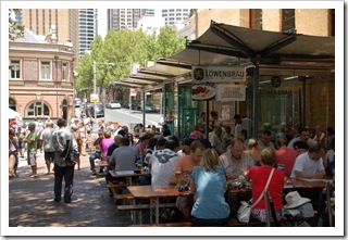 Jest i Paulaner - po 11 dolarów za kufel