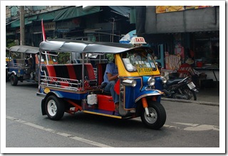 Typowy Tuk-tuk i w dodatku jeden z czystszych